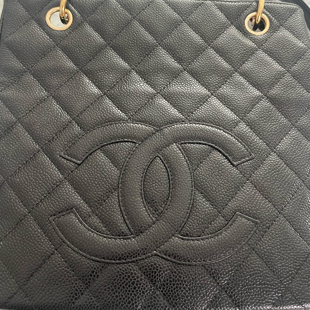 Authentic Chanel Caviar PST tote - excellent condition